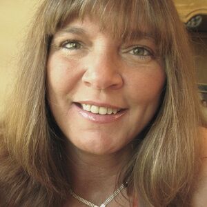 Meet your Posher, Deborah